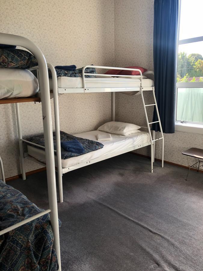 نزل أومارافي Redkettle Backpackers المظهر الخارجي الصورة
